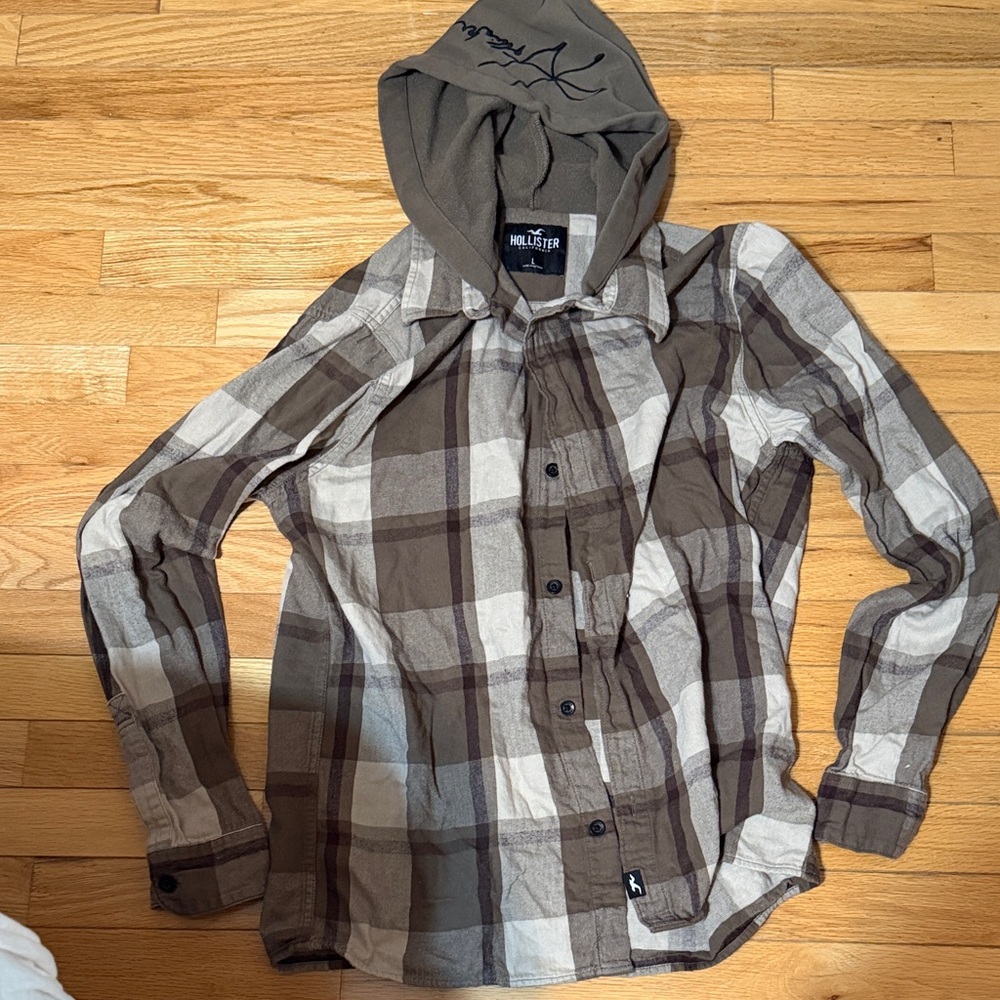 Hollister Men's Gray and Brown Plaid Button Down Shirt